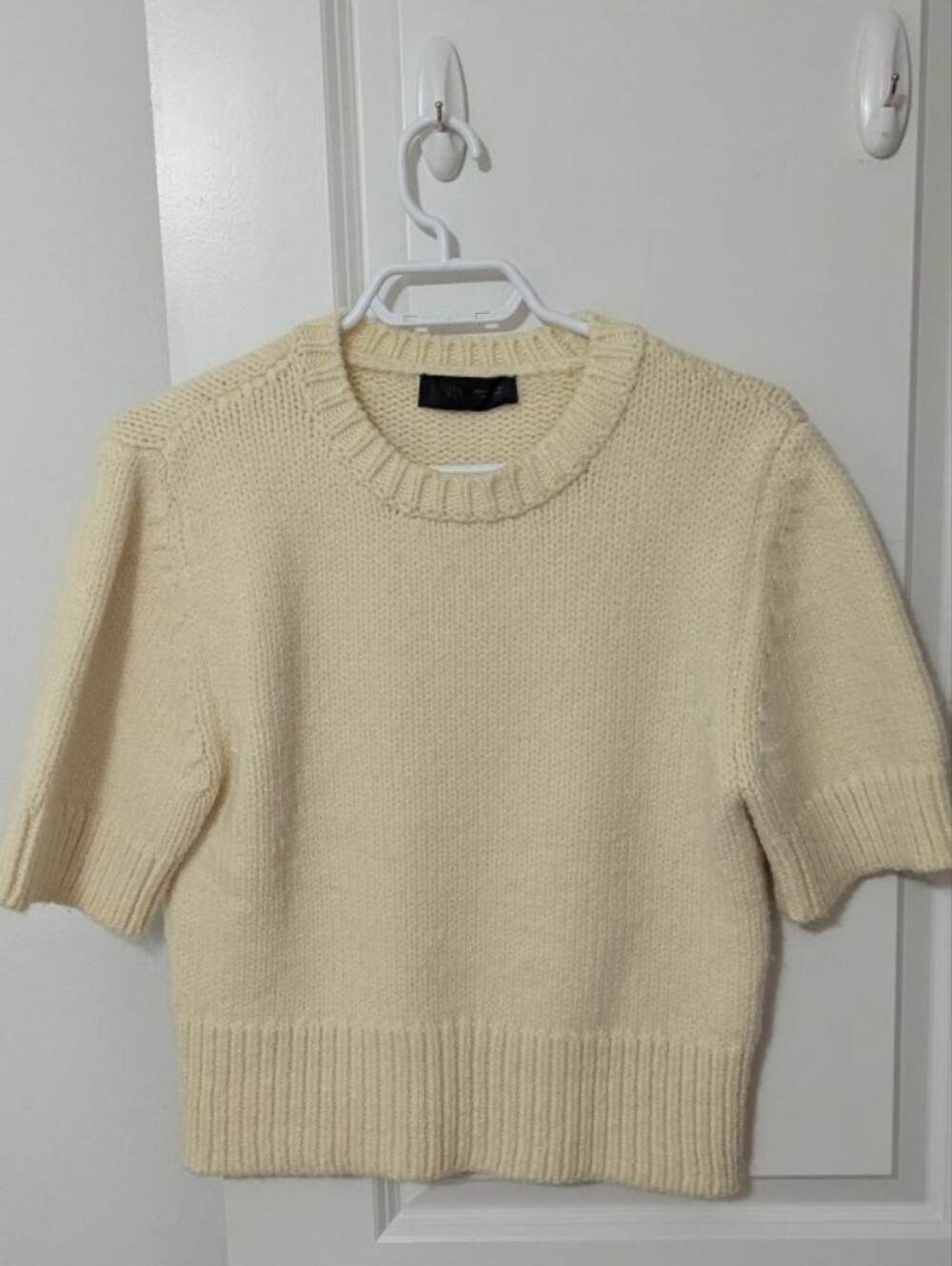 Zara Cream Short Sleeve Crewneck Sweater